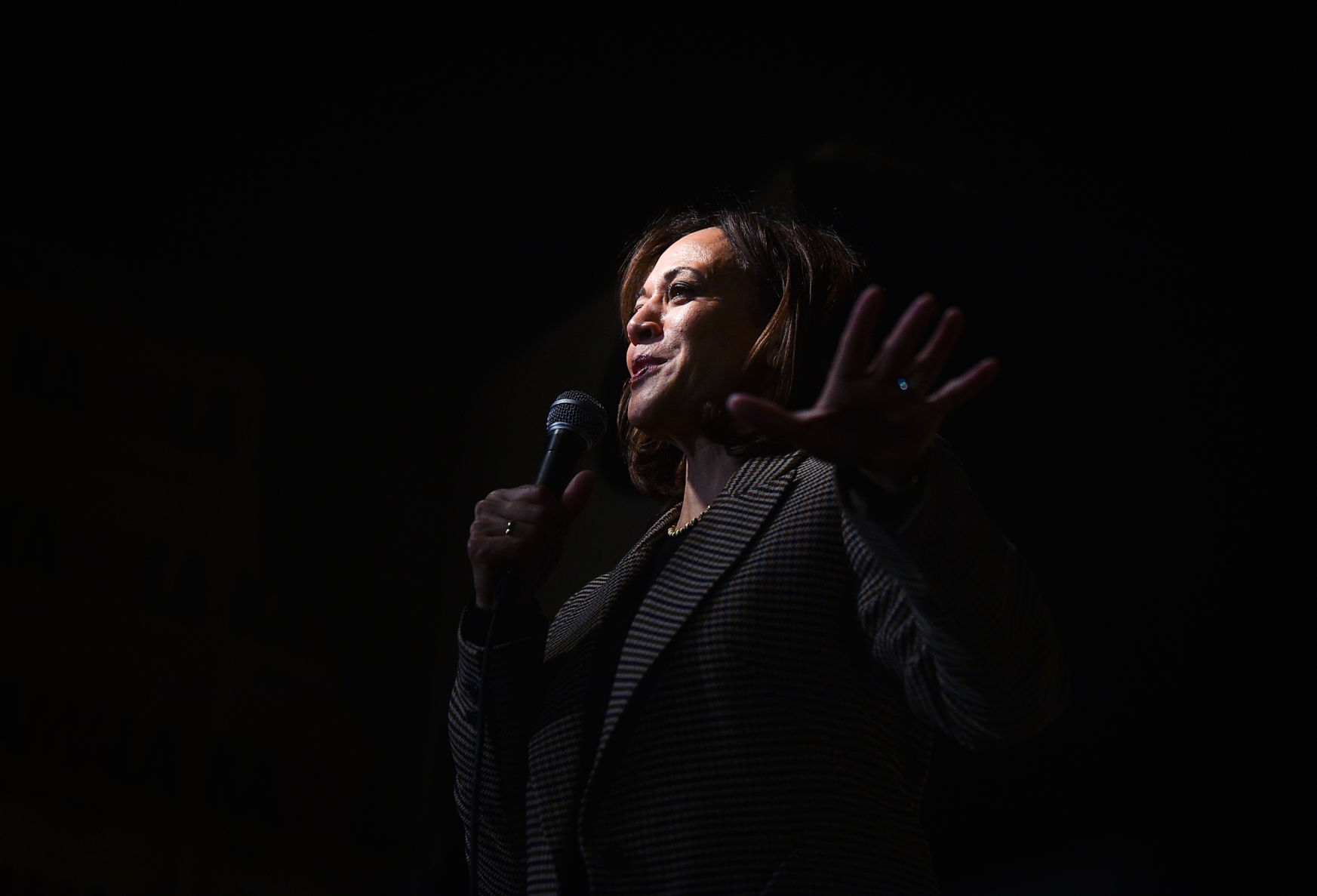 112319-mus-kamala-022a.jpg